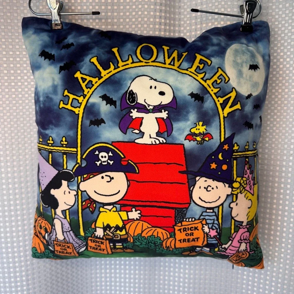 Peanuts Halloween Light Up Decorative Pillow Trick or Treat Throw Pillow